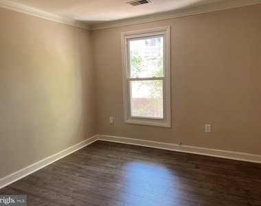 118 Middle Point Court - Photo Thumbnail 12