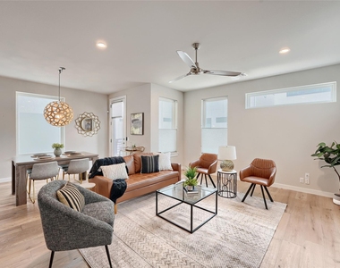 2301 Bluebonnet Ln - Photo Thumbnail 7
