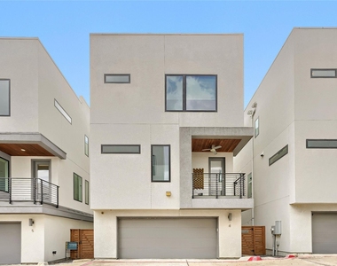 2301 Bluebonnet Ln - Photo Thumbnail 2