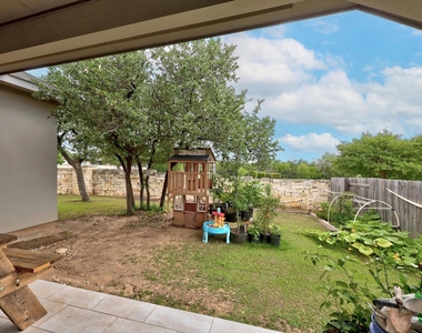 2424 Orchard Way - Photo Thumbnail 36