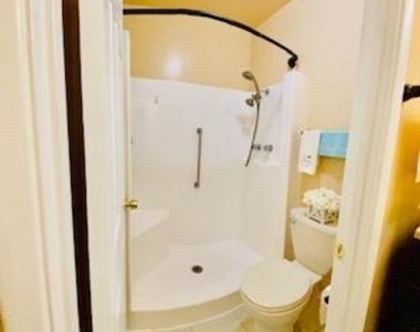 15064 Haslemere Court - Photo Thumbnail 18