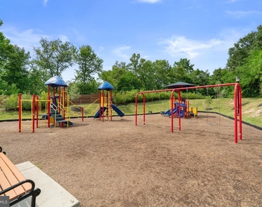 8017 Potter Place - Photo Thumbnail 40