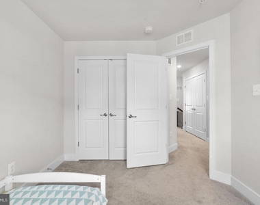 8017 Potter Place - Photo Thumbnail 29