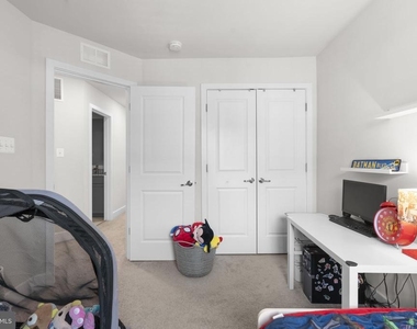 8017 Potter Place - Photo Thumbnail 27