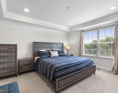 8017 Potter Place - Photo Thumbnail 20