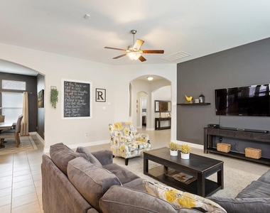 3720 Lunet Ring Way - Photo Thumbnail 7