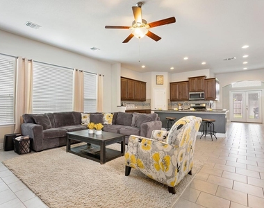 3720 Lunet Ring Way - Photo Thumbnail 5