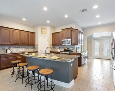 3720 Lunet Ring Way - Photo Thumbnail 11