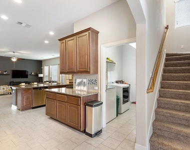 3720 Lunet Ring Way - Photo Thumbnail 16