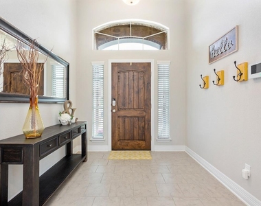 3720 Lunet Ring Way - Photo Thumbnail 3