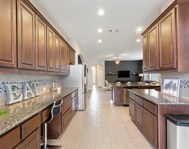 3720 Lunet Ring Way - Photo Thumbnail 15