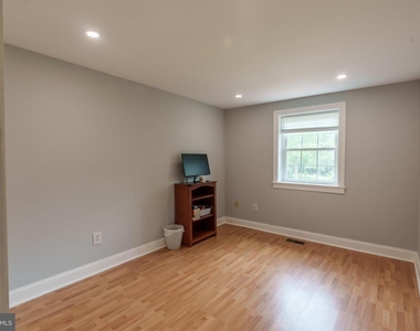 5776 Yellowrose Court - Photo Thumbnail 14