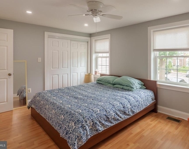 5776 Yellowrose Court - Photo Thumbnail 9