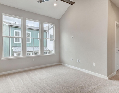 3809 Valley View Rd - Photo Thumbnail 19