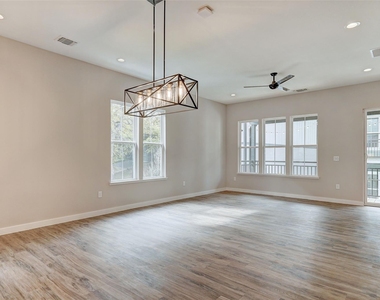 3809 Valley View Rd - Photo Thumbnail 15