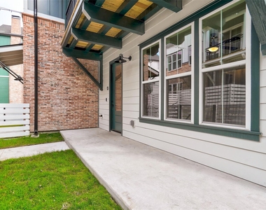 3809 Valley View Rd - Photo Thumbnail 2