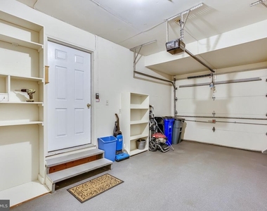 5205 Columbia Road - Photo Thumbnail 33