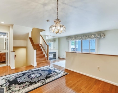 5205 Columbia Road - Photo Thumbnail 8