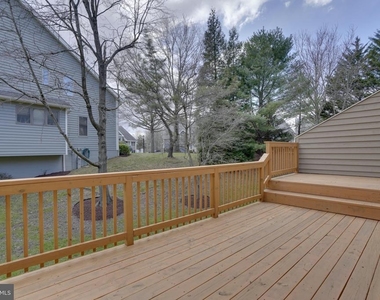 5205 Columbia Road - Photo Thumbnail 13