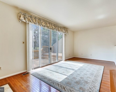 5205 Columbia Road - Photo Thumbnail 11