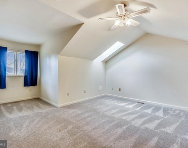 5205 Columbia Road - Photo Thumbnail 26