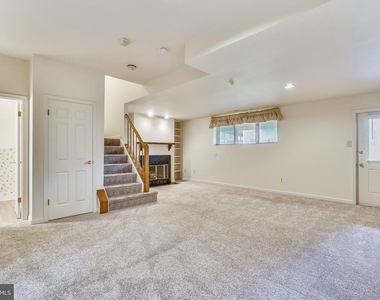 5205 Columbia Road - Photo Thumbnail 28