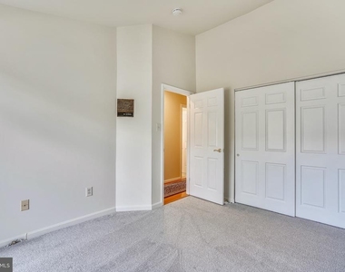 5205 Columbia Road - Photo Thumbnail 22