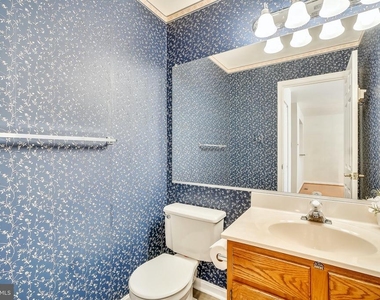 5205 Columbia Road - Photo Thumbnail 14