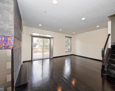130 Spencer Circle - Photo Thumbnail 6