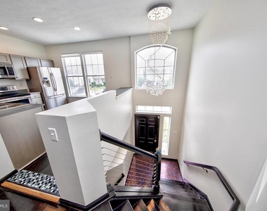 130 Spencer Circle - Photo Thumbnail 11