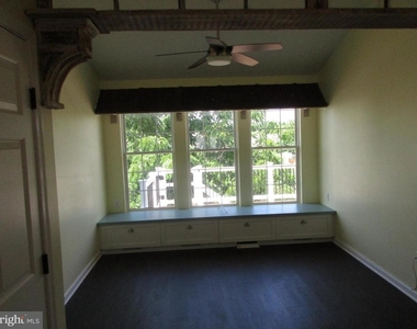 1024 Jeanett Way - Photo Thumbnail 2