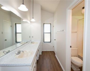 5811 Cannon Mountain Dr - Photo Thumbnail 12