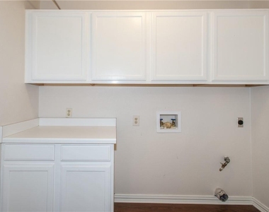 5811 Cannon Mountain Dr - Photo Thumbnail 18