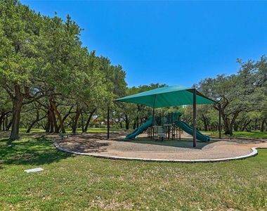 2412 Tivoli Dr - Photo Thumbnail 23