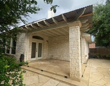 2412 Tivoli Dr - Photo Thumbnail 18