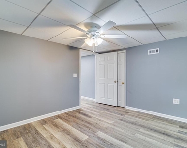 8325 Abc Farm Place - Photo Thumbnail 5