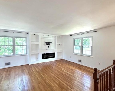 1234 Pleasant Valley Drive - Photo Thumbnail 2