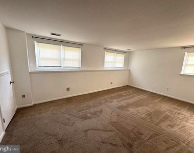 1234 Pleasant Valley Drive - Photo Thumbnail 17