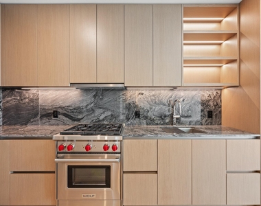 610 Davis St - Photo Thumbnail 22