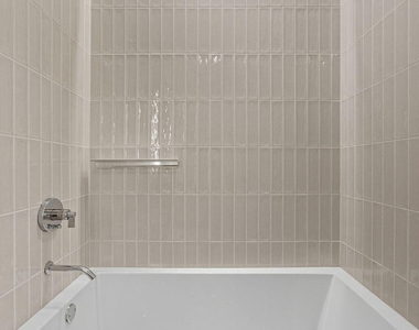 610 Davis St - Photo Thumbnail 15