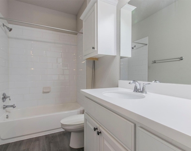 1204 Siena Sunset Rd - Photo Thumbnail 16