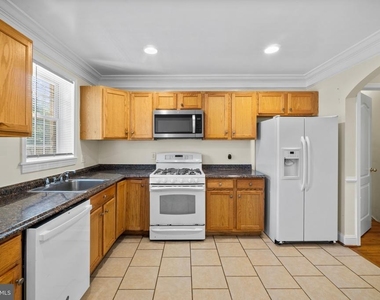 514 N Milton Avenue - Photo Thumbnail 9