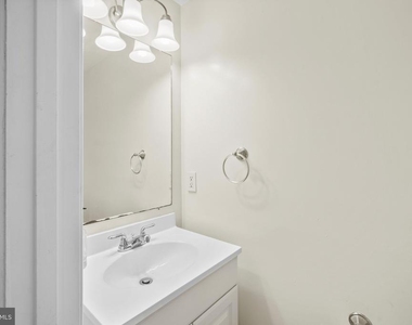514 N Milton Avenue - Photo Thumbnail 7