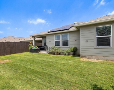 424 Sebring Cir - Photo Thumbnail 23
