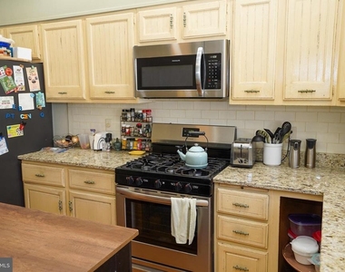 712 S Linwood Avenue - Photo Thumbnail 5