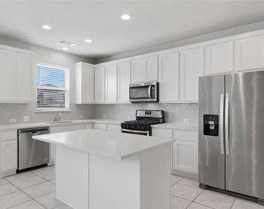 2129 Pecan Island Dr - Photo Thumbnail 5