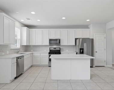 2129 Pecan Island Dr - Photo Thumbnail 4