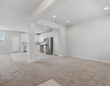 2129 Pecan Island Dr - Photo Thumbnail 6
