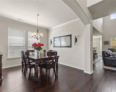 120 Seminole Canyon Dr - Photo Thumbnail 11