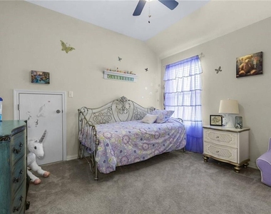 120 Seminole Canyon Dr - Photo Thumbnail 20
